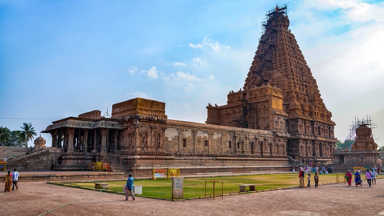 Brihadeeswarar Temple